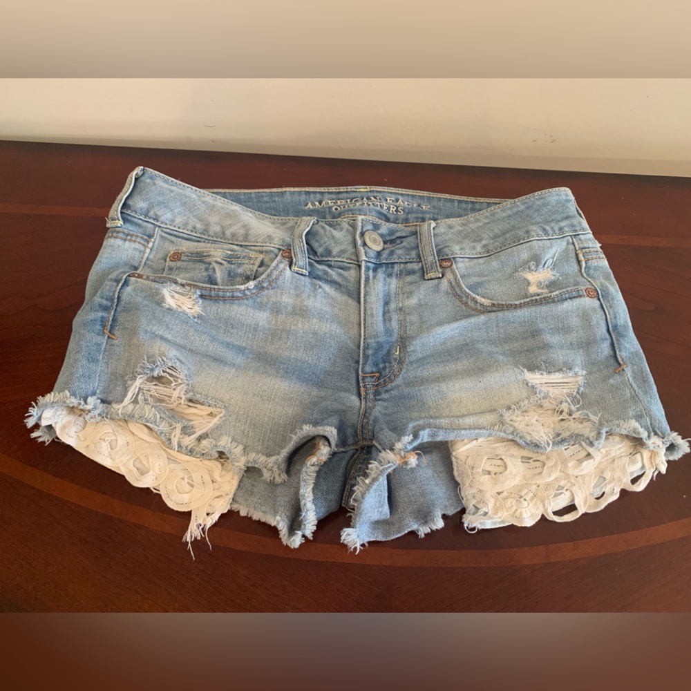 American Eagle Outfitters Light Blue Distressed Jean Shorts - Picture 6 of 8